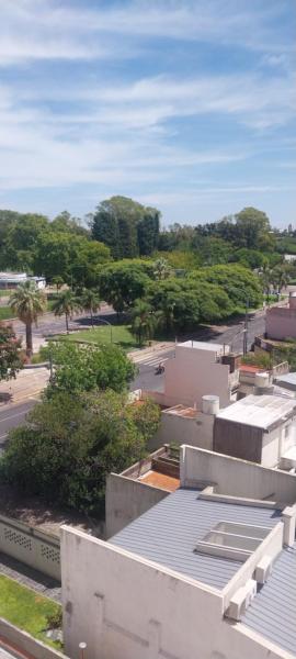 Apartamento frente al Parque Sarmiento